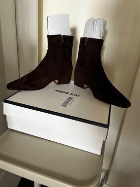 Steve Madden DUSTY Chocolate Brown Suede ankle boot